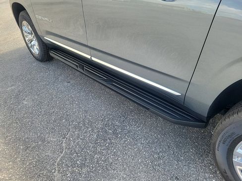 New 2026 GMC Yukon XL Denali image 9