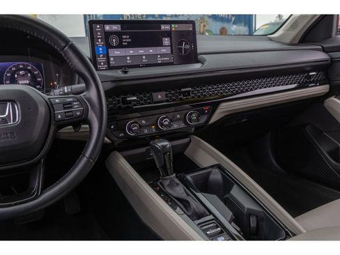 Used 2023 Honda Accord EX-L image 21