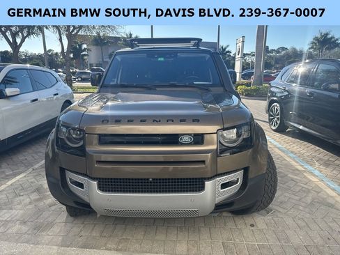 Used 2020 Land Rover Defender 110 SE image 2