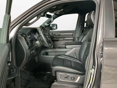 Used 2024 RAM 1500 Limited AWD/4WD image 9