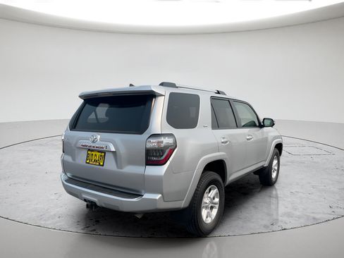 Certified 2021 Toyota 4Runner SR5 Premium w/ Moonroof Package AWD/4WD image 3