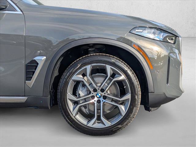 Used 2026 BMW X5 xDrive50e AWD/4WD image 10