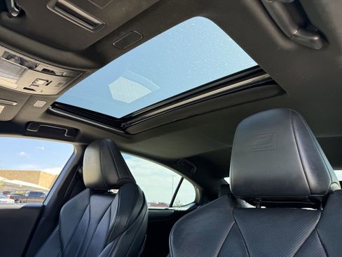 Used 2021 Lexus ES 350 F Sport w/ Accessory Package image 27