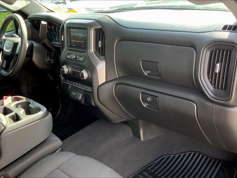 Used 2024 GMC Sierra 1500 Pro w/ Graphite Edition AWD/4WD image 17