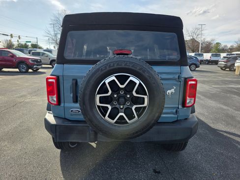 Certified 2022 Ford Bronco Base image 4