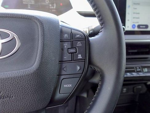 Certified 2024 Toyota Prius LE FWD image 16