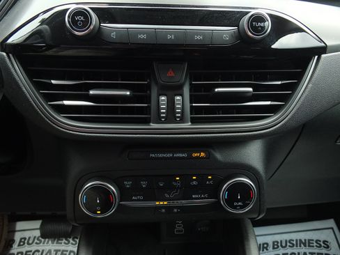 Used 2025 Ford Escape Active FWD image 25