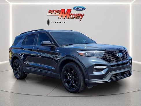 Used 2023 Ford Explorer ST-Line w/ Class IV Trailer Tow Package AWD/4WD image 3