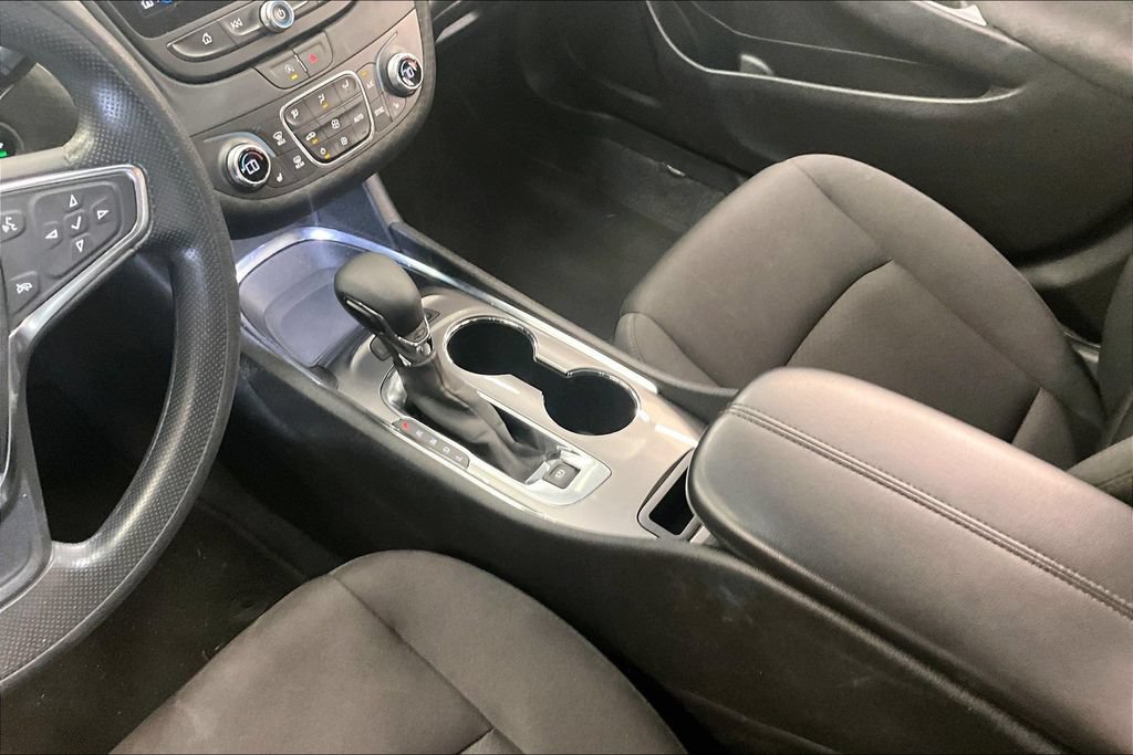 Used 2024 Chevrolet Malibu LT FWD image 16