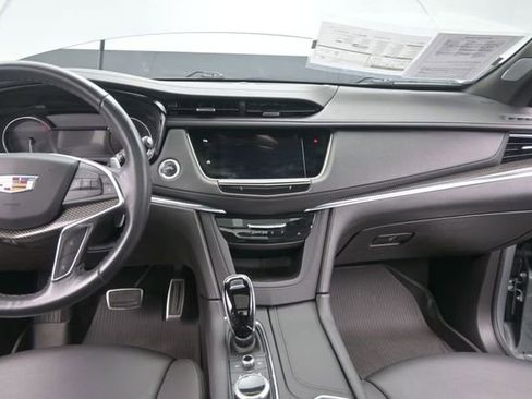 Used 2023 Cadillac XT5 Sportv w/ LPO, Floor Liner Package AWD/4WD image 23