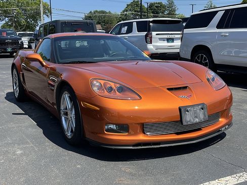 Used 2007 Chevrolet Corvette Z06 w/ Preferred Equipment Group RWD image 2