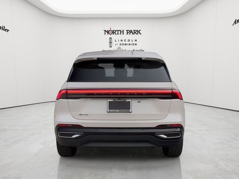 New 2026 Lincoln Nautilus Premier w/ Equipment Group 102A AWD/4WD image 4