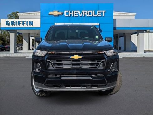 Used 2025 Chevrolet Colorado W/T RWD image 12