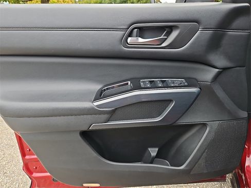 Certified 2022 Nissan Pathfinder SL image 14