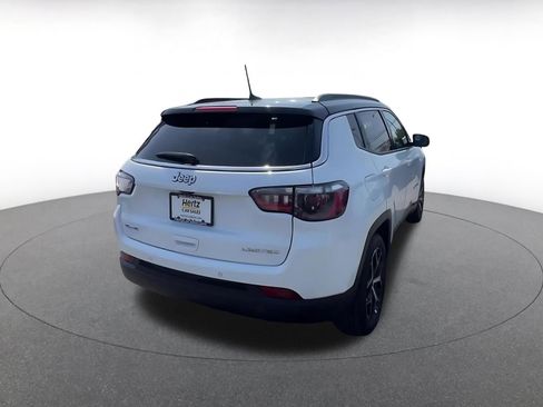 Used 2025 Jeep Compass Limited AWD/4WD image 14