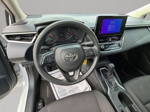 Used 2024 Toyota Corolla LE FWD image 12
