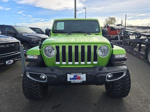 Used 2018 Jeep Wrangler Unlimited Sahara image 9