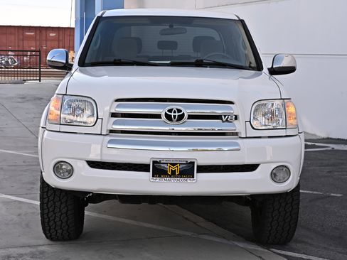Used 2006 Toyota Tundra SR5 w/ All Weather Guard Pkg image 9