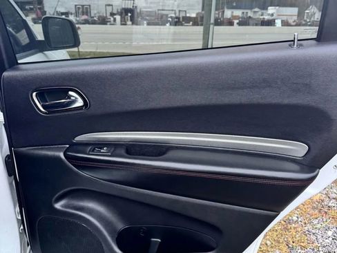 Used 2018 Dodge Durango GT image 15