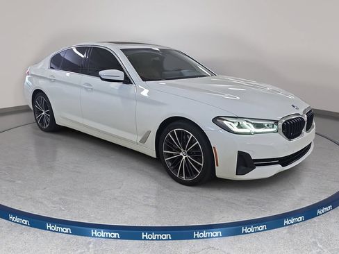 Used 2023 BMW 530i w/ Convenience Package RWD image 4