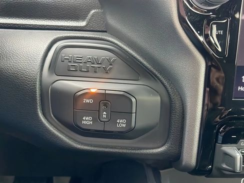 Used 2025 RAM 3500 Big Horn AWD/4WD image 21