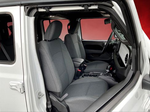 Used 2025 Jeep Wrangler Unlimited Sport AWD/4WD image 28