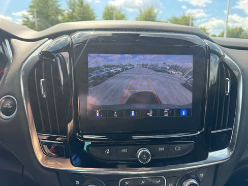 Used 2023 Chevrolet Traverse Premier w/ LPO, Floor Liner Package AWD/4WD image 20