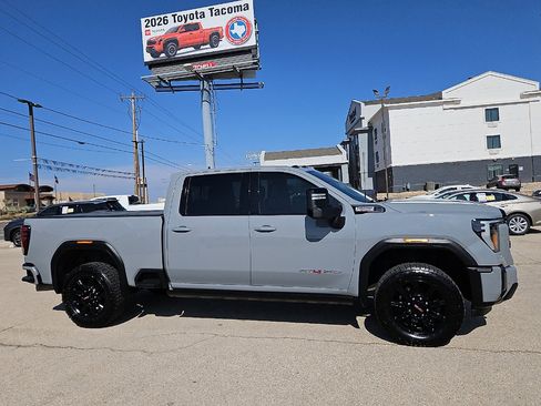 Used 2024 GMC Sierra 2500 AT4 w/ AT4 Premium Plus Package image 6