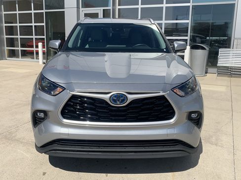Used 2022 Toyota Highlander XLE image 5