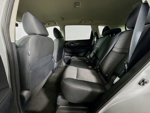Used 2018 Nissan Rogue SV w/ Premium Package AWD/4WD image 22