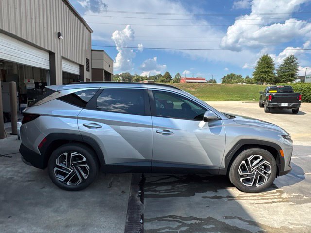 New 2026 Hyundai Tucson SEL Plus FWD image 2