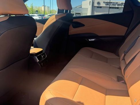 Used 2025 Lexus RX 350 Premium w/ Convenience Package AWD/4WD image 9