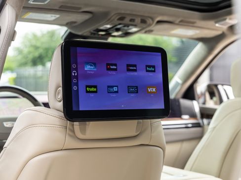 Used 2026 Cadillac Escalade Platinum Sport w/ LPO, Floor Liner Package AWD/4WD image 37