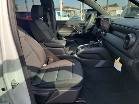 New 2026 Chevrolet Colorado W/T AWD/4WD image 14
