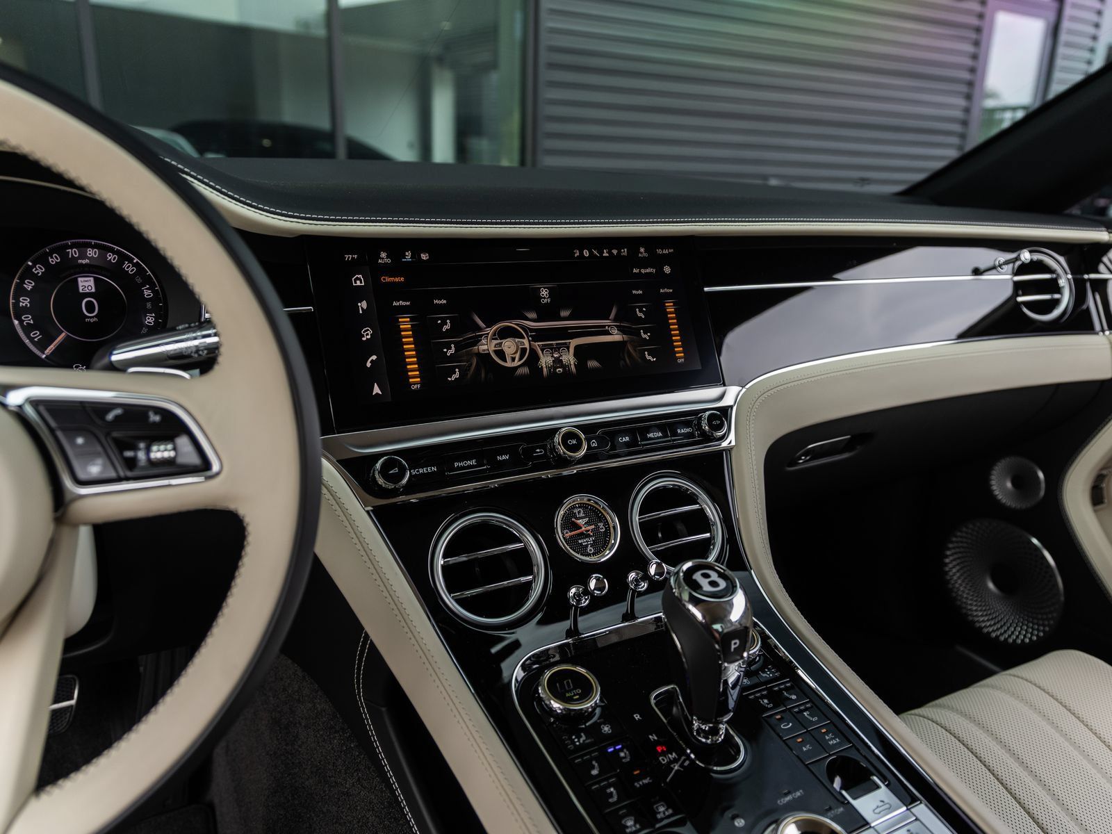 Used 2025 Bentley Continental GTC AWD/4WD image 36