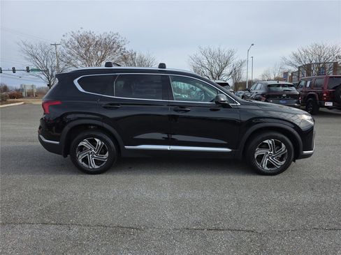 Used 2022 Hyundai Santa Fe SEL image 3