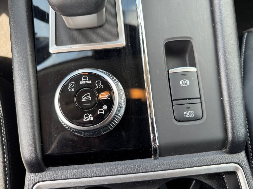 Used 2022 Mitsubishi Outlander SE AWD/4WD image 35