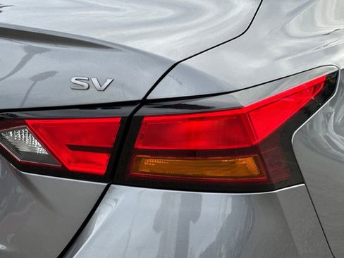 Used 2024 Nissan Altima 2.5 SV image 26