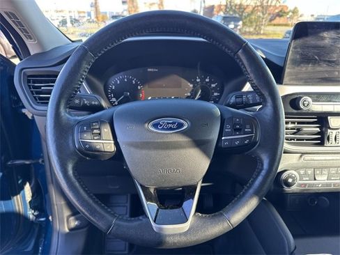 Used 2020 Ford Escape SEL image 17