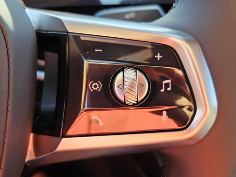 New 2026 BMW i7 eDrive50 w/ M Sport Package image 17