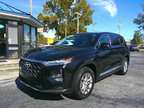 Used 2020 Hyundai Santa Fe SEL w/ Cargo Package FWD image 2