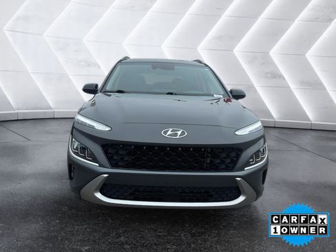 Used 2023 Hyundai Kona Limited image 2