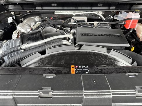 Used 2024 GMC Sierra 3500 Denali Ultimate image 32