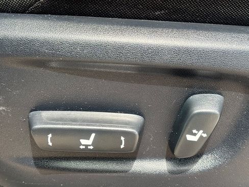 Used 2015 Toyota 4Runner SR5 RWD image 9