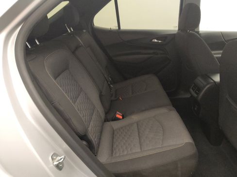 Used 2020 Chevrolet Equinox LT FWD image 19