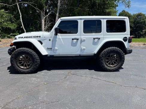 Used 2021 Jeep Wrangler Unlimited Rubicon w/ Trailer Tow Package AWD/4WD image 2