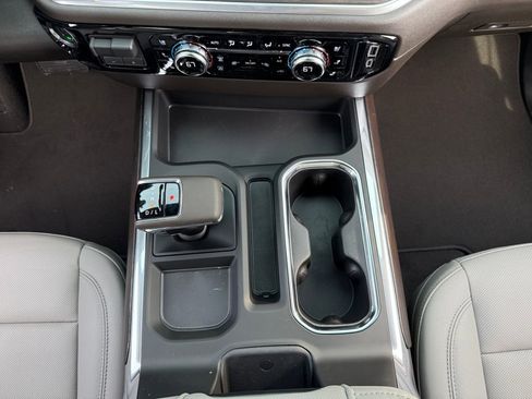 New 2026 GMC Sierra 1500 SLT w/ SLT Premium Package image 30