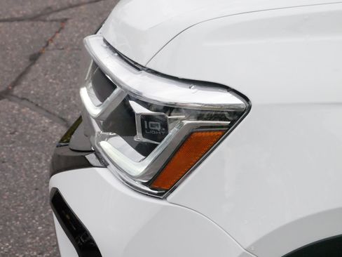 Certified 2024 Volkswagen Taos SEL image 16