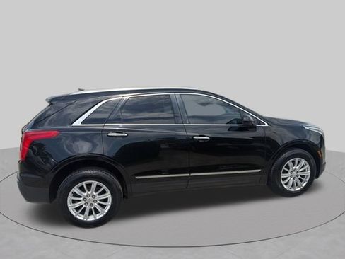 Used 2018 Cadillac XT5 AWD image 6