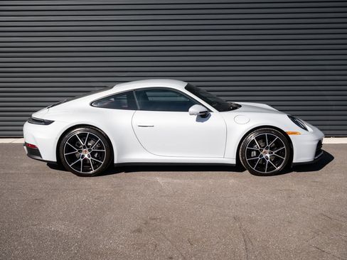 Certified 2025 Porsche 911 Carrera w/ Premium Package image 25